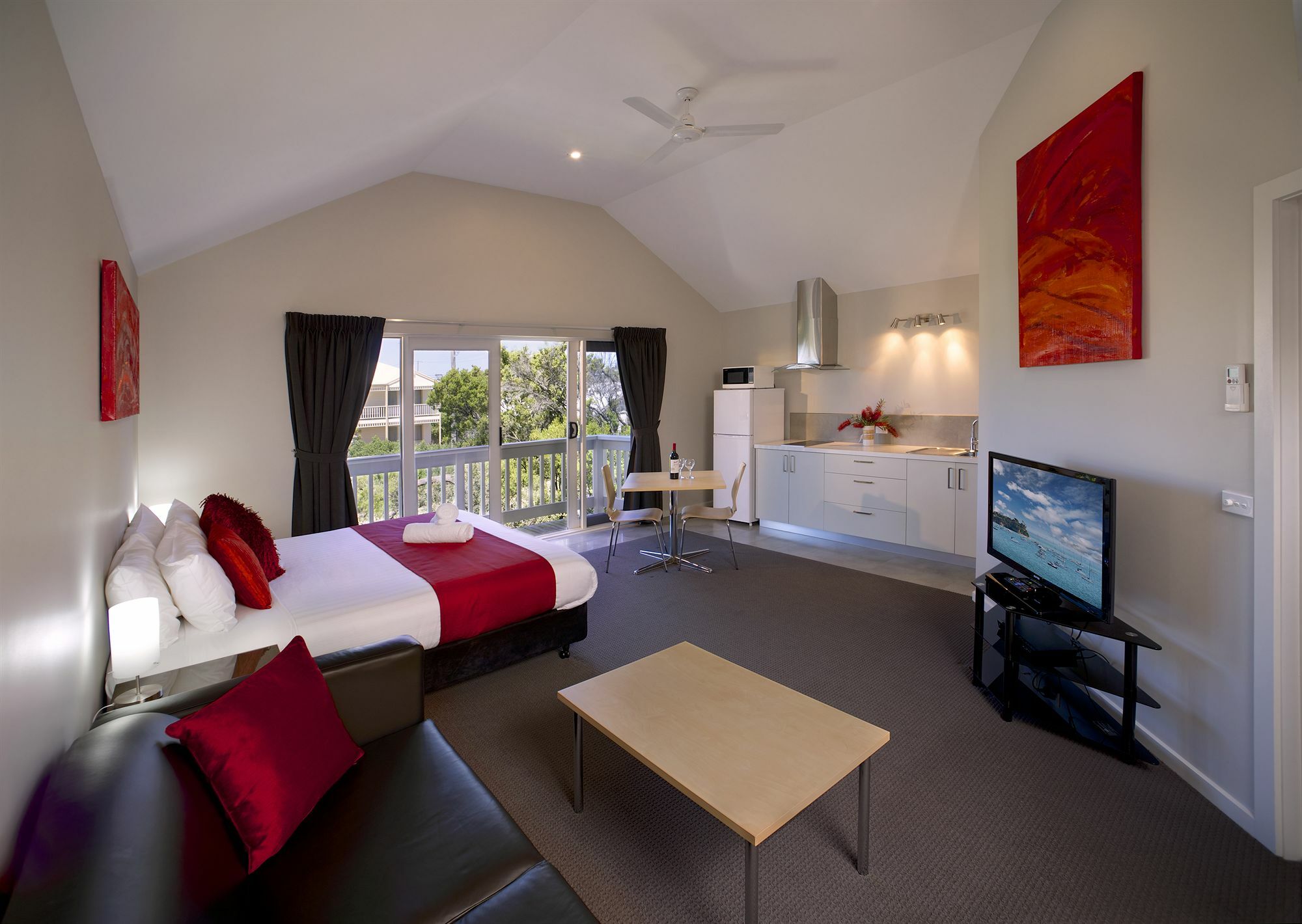 Boathouse Resort Studios And Suites Blairgowrie Eksteriør billede